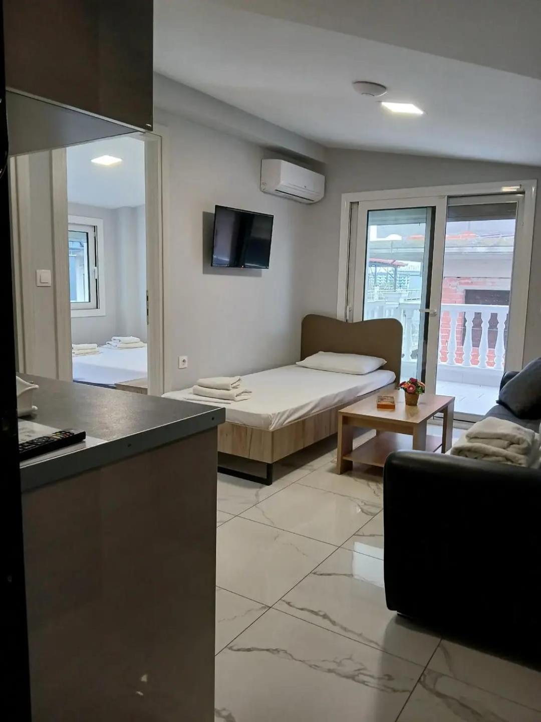 Apartmani Dedalus Paralía Eksteriør billede